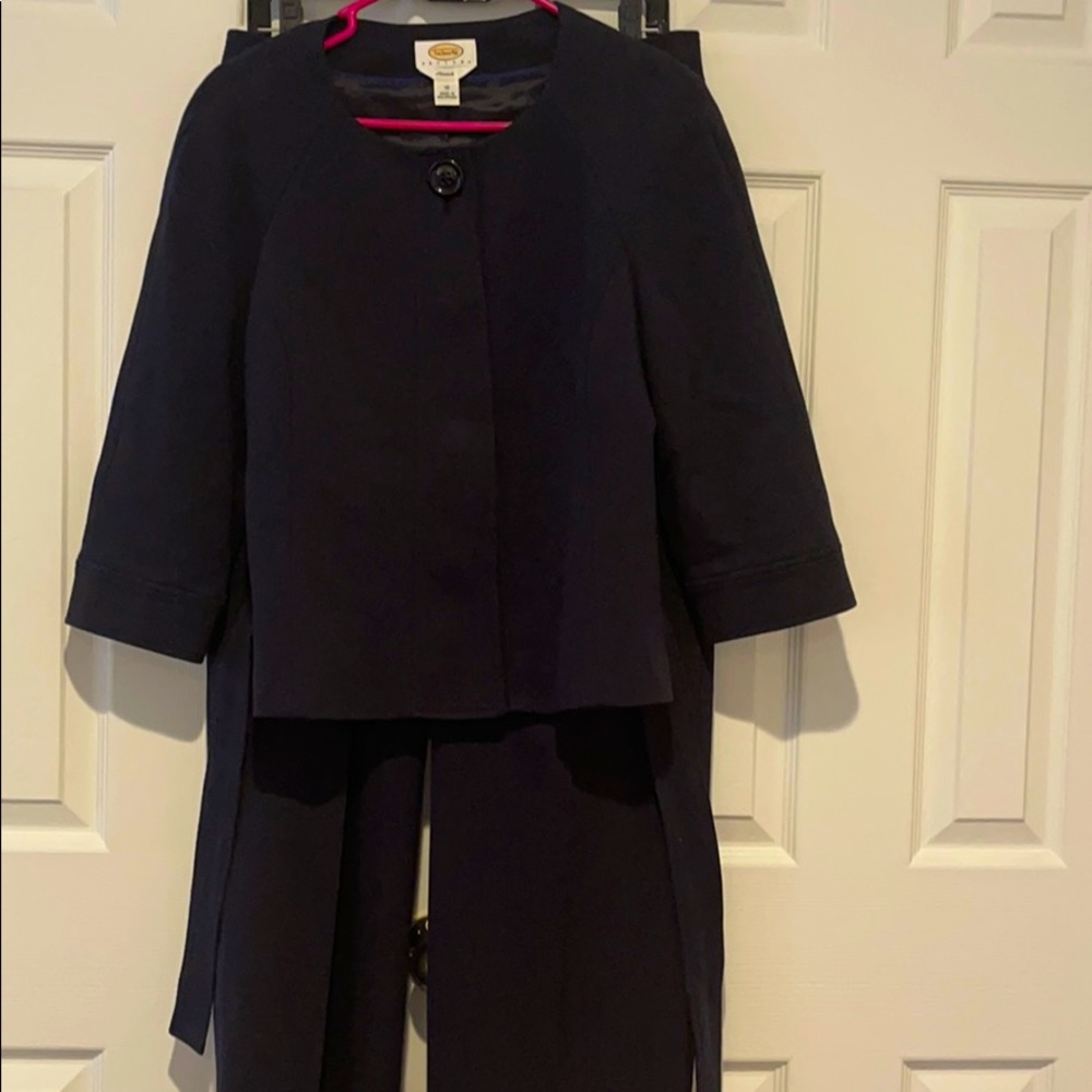 Women’s suit